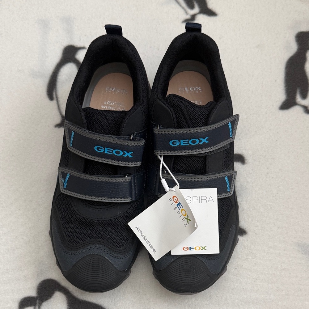 Geox Black Sneakers with Blue Logo Accent
